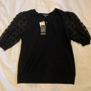 V-Neck blouse with mesh sleeves